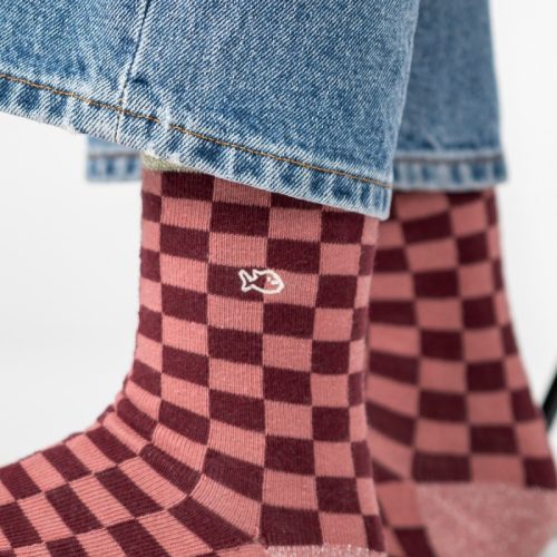 Chaussettes à Carreaux Bordeaux et Rose – Image 3