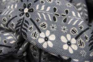 Carré Laine Agata Gris – Image 2